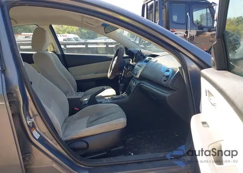 2010 Mazda Mazda6 I Sport z USA, uszkodzony, nr VIN 1YVHZ8BH6A5M13016